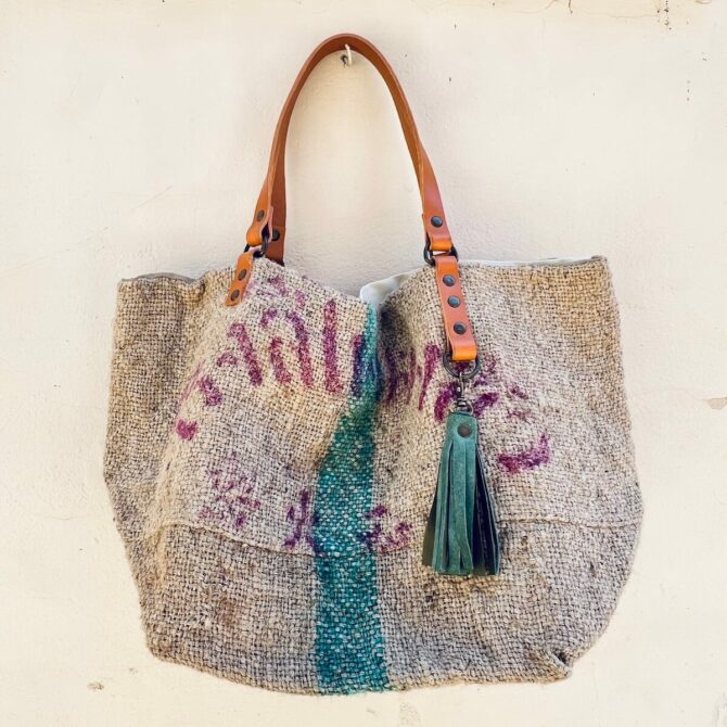 Cabas jute a large original handbag in jute and leather