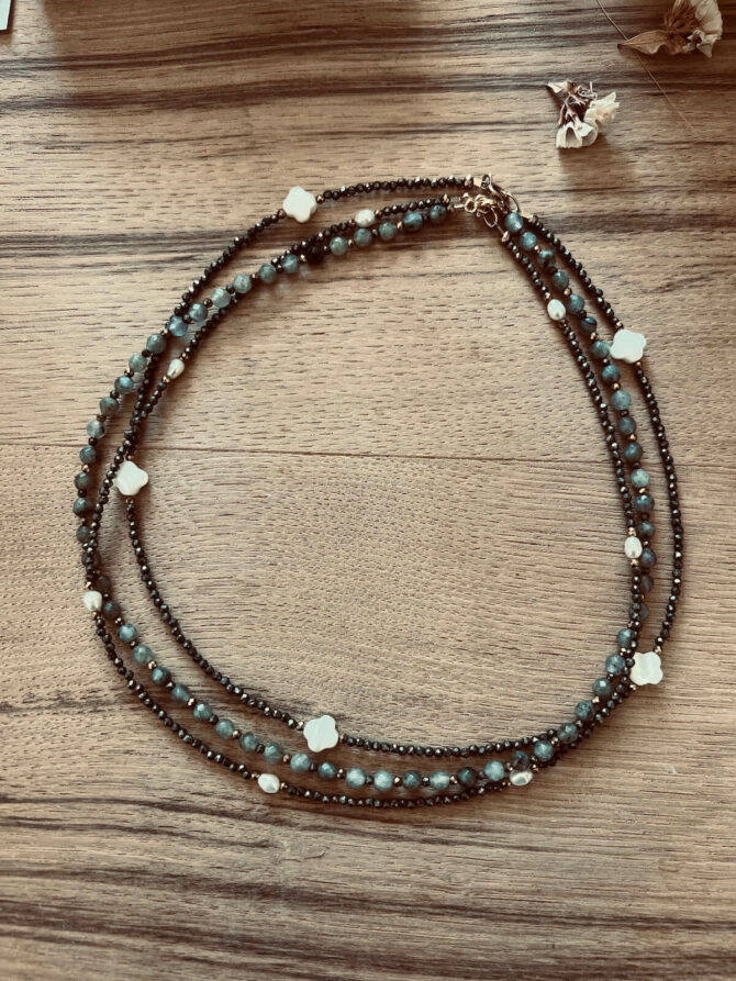 Collier pyrite fleur en nacre – Image 4