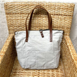 Sac cabas zippé argenté